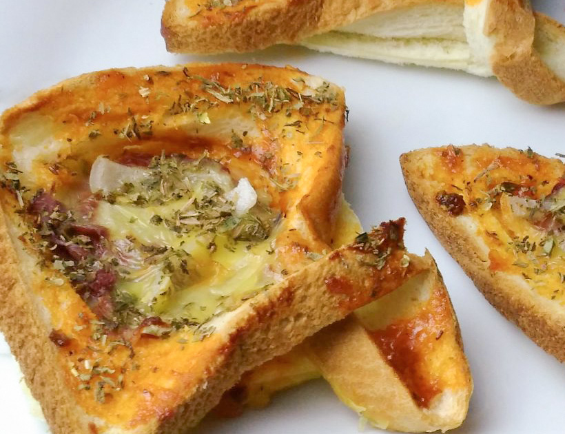 Twisted Bread Pizza