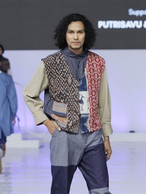 Denim Revolution (Fashion Design Maranatha)